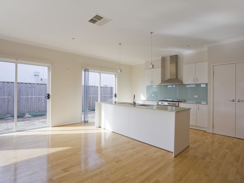 18 Centreside Drive, Torquay VIC 3228