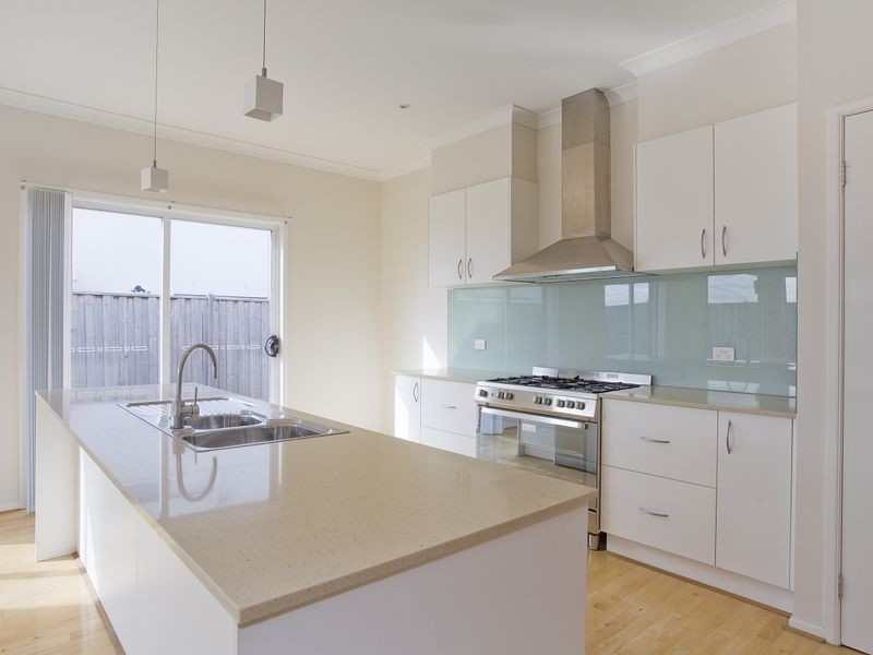 18 Centreside Drive, Torquay VIC 3228