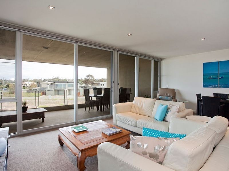 305/100 The Esplanade, Torquay VIC 3228