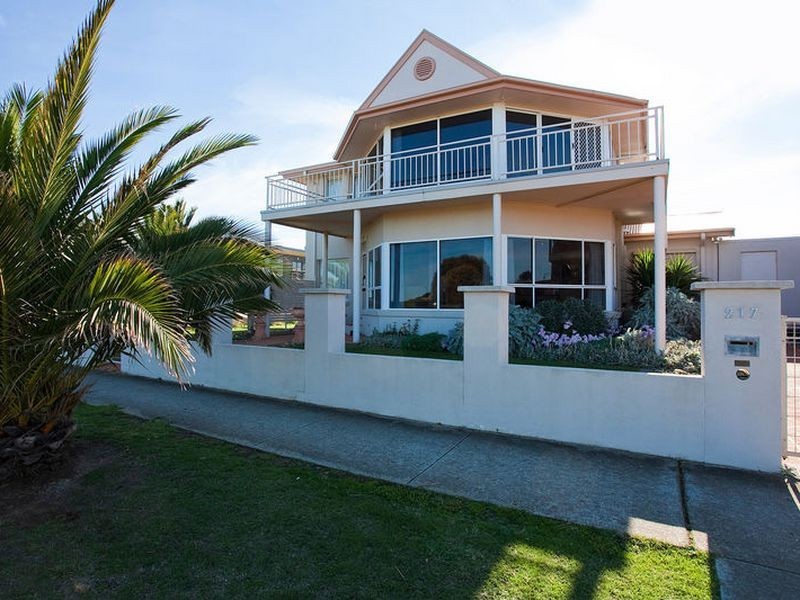217 The Esplanade, Torquay VIC 3228