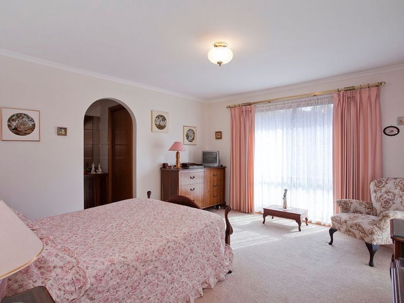 86 Fischer Street, Torquay VIC 3228