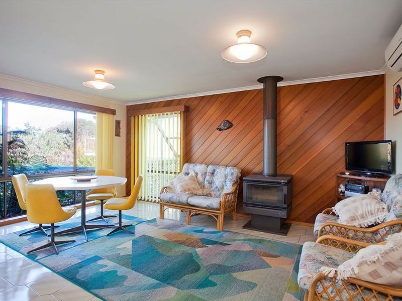 86 Fischer Street, Torquay VIC 3228