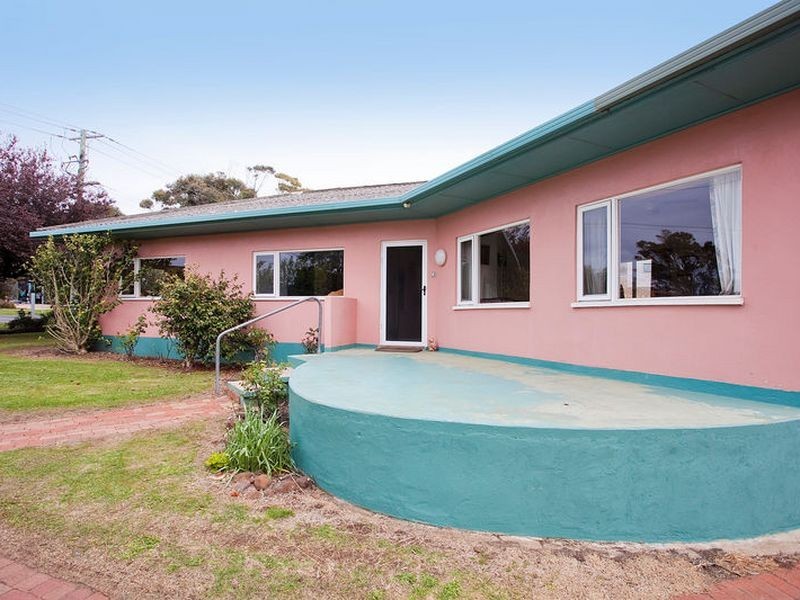 42 Bristol Road, Torquay VIC 3228
