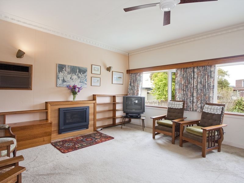 42 Bristol Road, Torquay VIC 3228