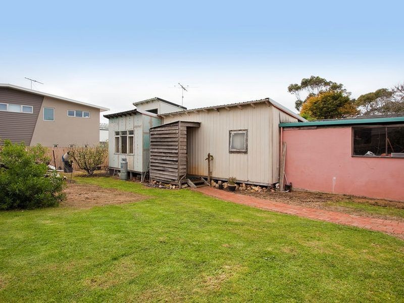 42 Bristol Road, Torquay VIC 3228