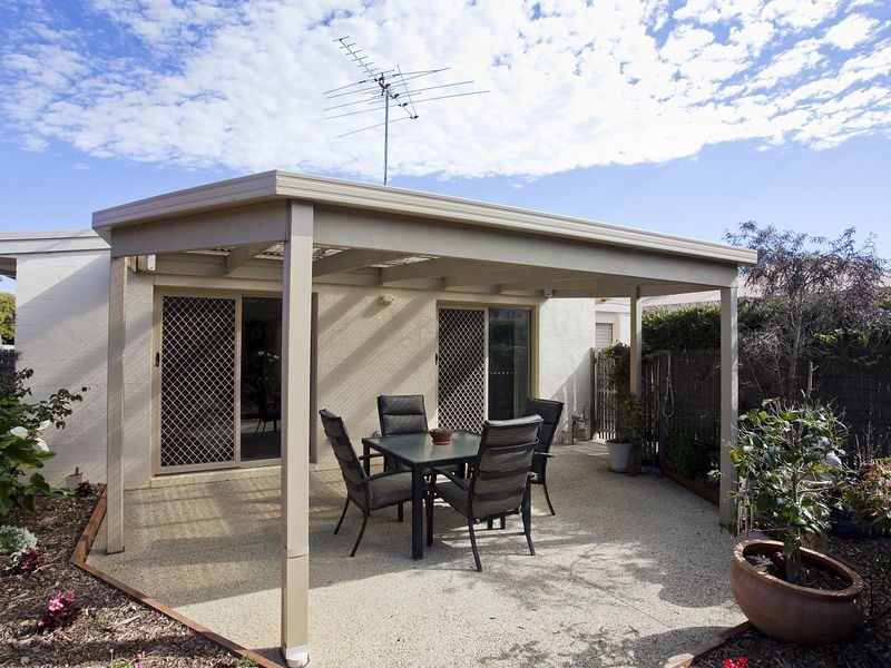 1/12 Loch Ard Drive, Torquay VIC 3228