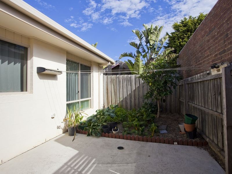 1/12 Loch Ard Drive, Torquay VIC 3228