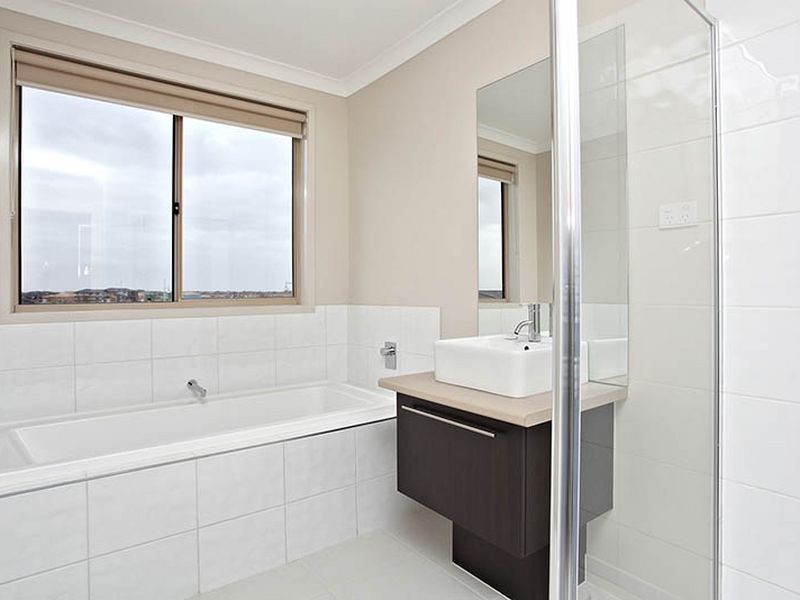 387 Boardwalk Boulevard, Point Cook VIC 3030