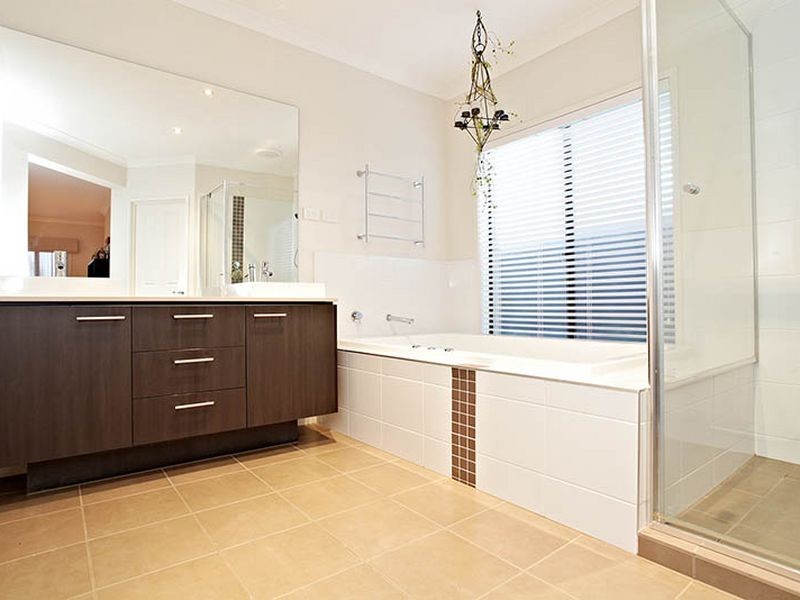 9 Malanda Place, Truganina VIC 3029