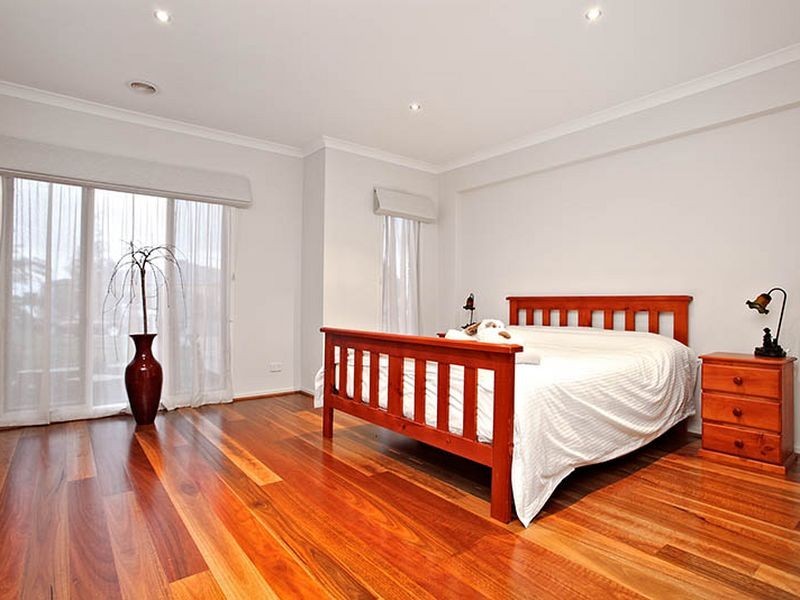 9 Malanda Place, Truganina VIC 3029