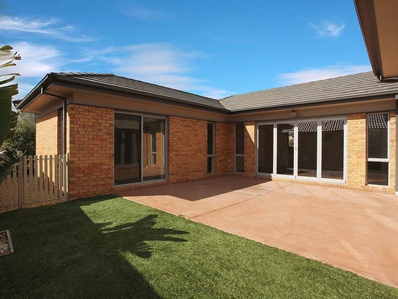 4 Riverglades Drive, Point Cook VIC 3030