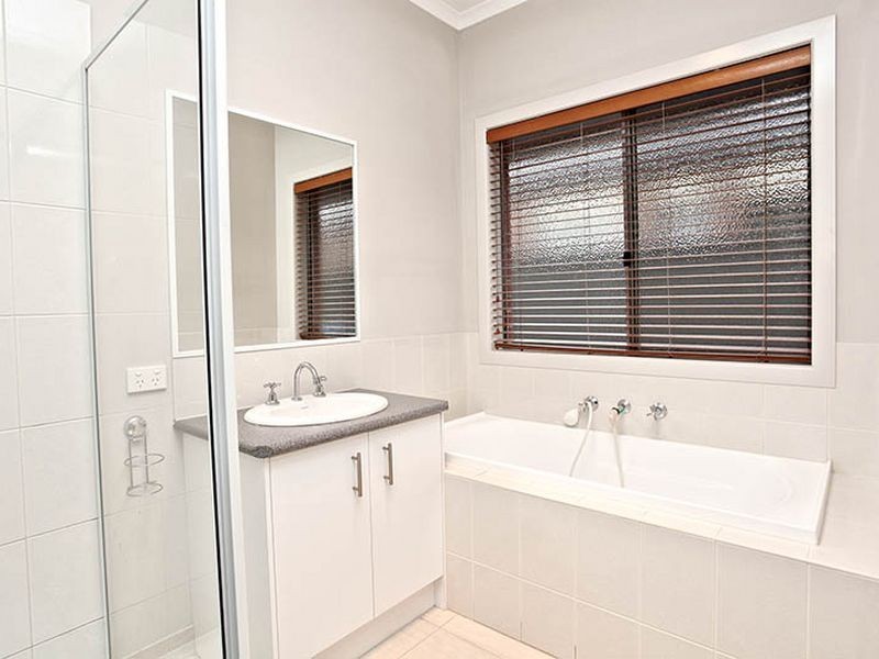 2 Snowbridge Road, Tarneit VIC 3029