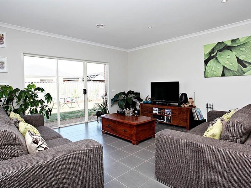 12 Cardinia Grove, Wyndham Vale VIC 3024