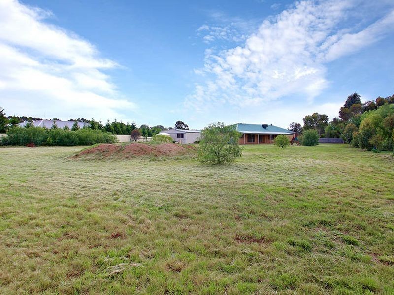 30 Nossal Court, Lara VIC 3212