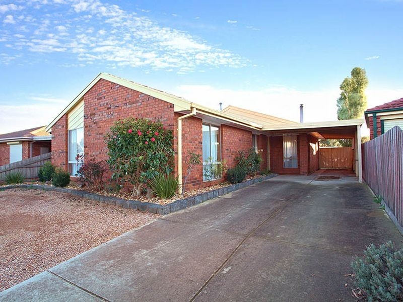 11 Throughbred Avenue, Werribee VIC 3030