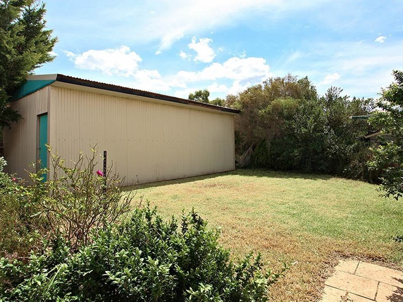 35 Maple Crescent, Hoppers Crossing VIC 3029