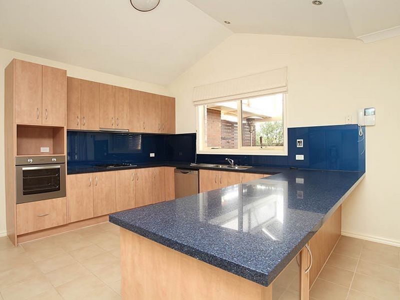 1 Poppy Place, Point Cook VIC 3030