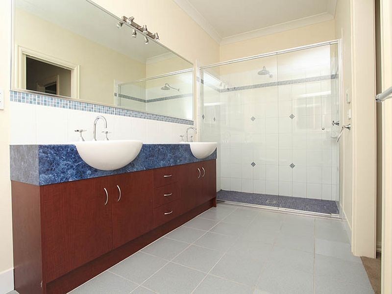 1 Poppy Place, Point Cook VIC 3030