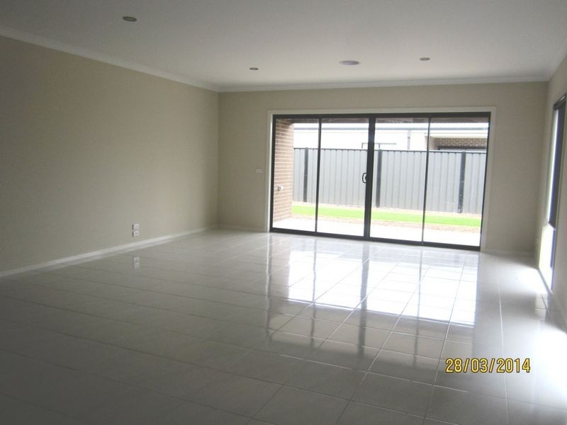 52 Bliss Street, Point Cook VIC 3030