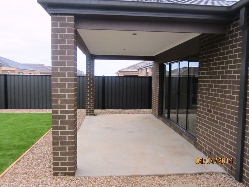 65 Terrene Terrace, Point Cook VIC 3030