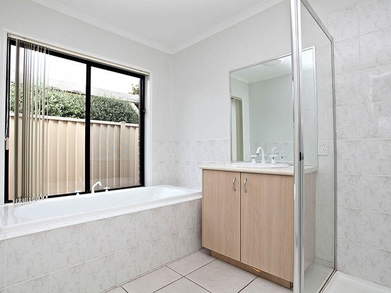 24 Storrington Avenue, Hoppers Crossing VIC 3029