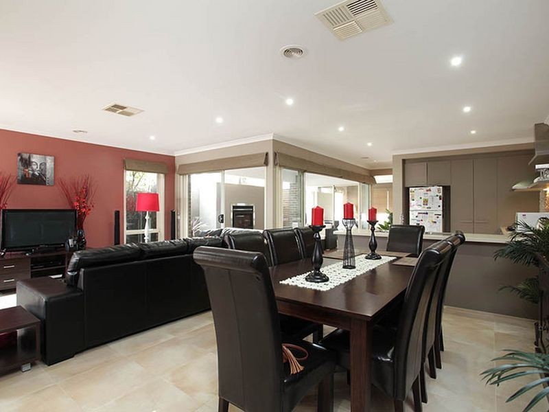 15 Minindee Road, Wyndham Vale VIC 3024