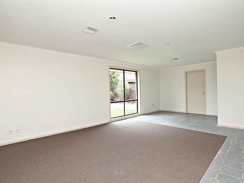 61 Silvereye Crescent, Werribee VIC 3030