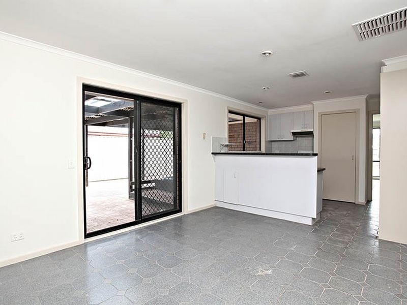 61 Silvereye Crescent, Werribee VIC 3030