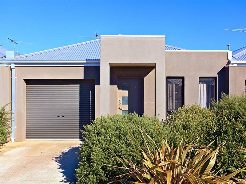4/3-11 Retford Close, Werribee VIC 3030