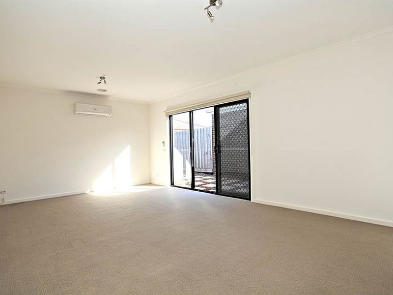 4/3-11 Retford Close, Werribee VIC 3030