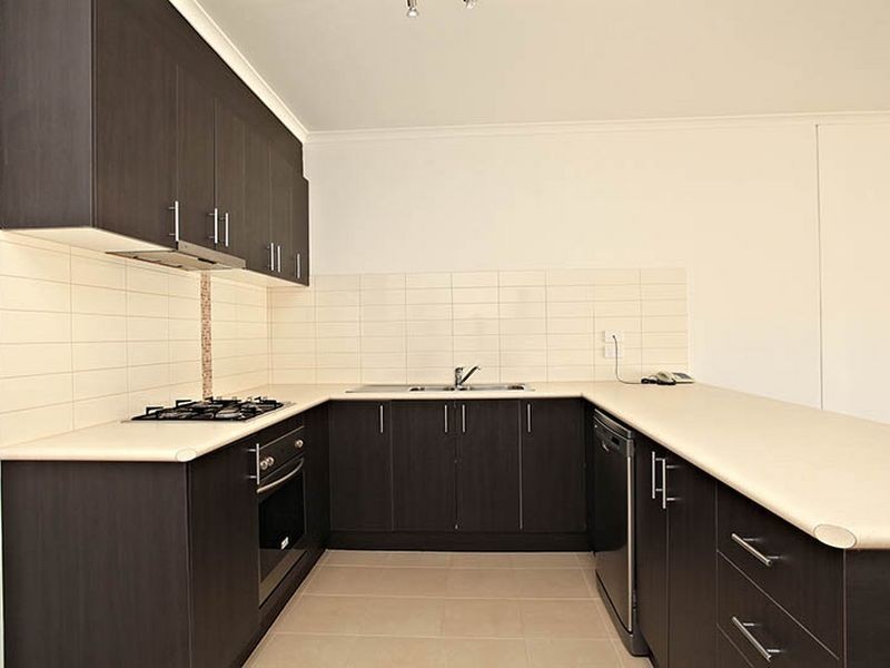 4/3-11 Retford Close, Werribee VIC 3030