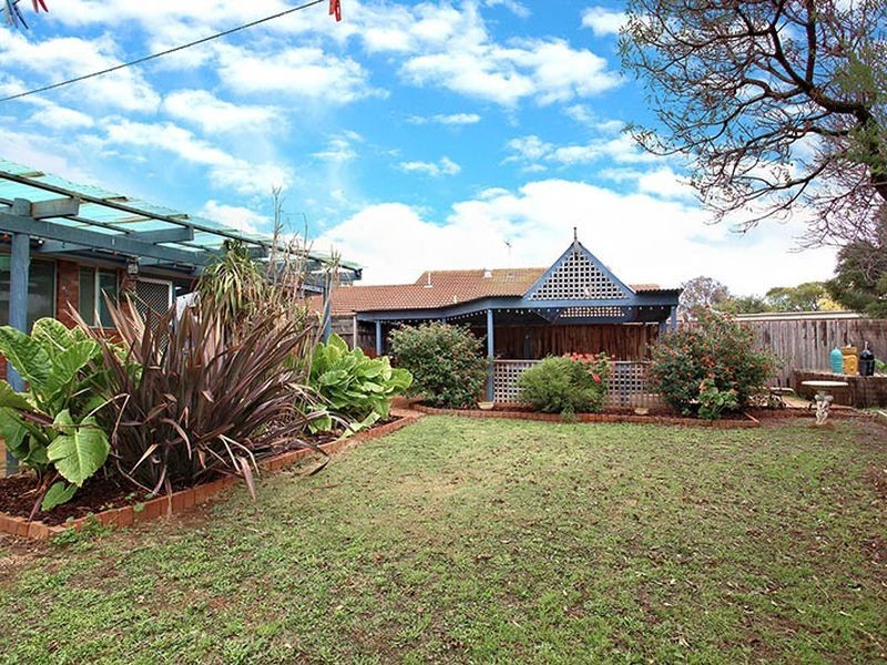 6 Lachlan Court, Werribee VIC 3030