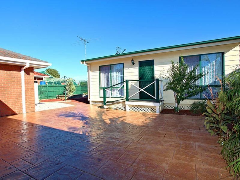 15 Whitsunday Drive, Hoppers Crossing VIC 3029