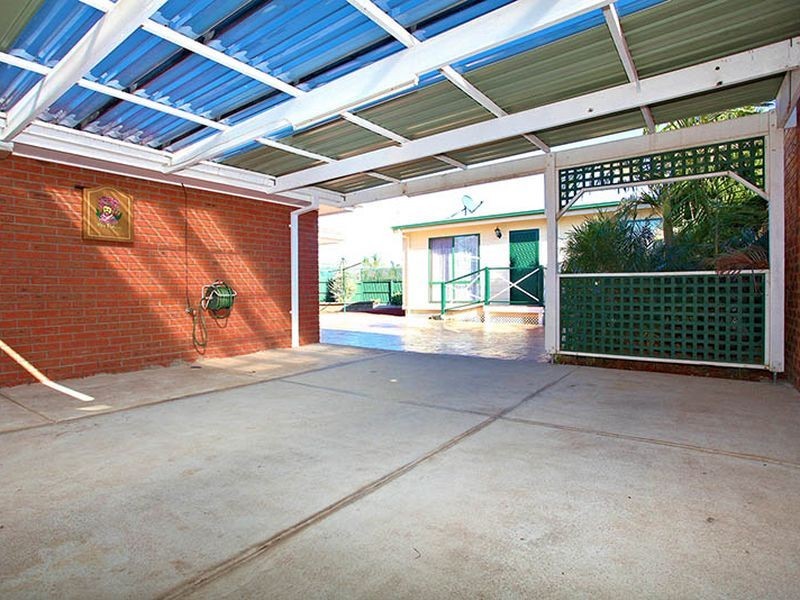 15 Whitsunday Drive, Hoppers Crossing VIC 3029
