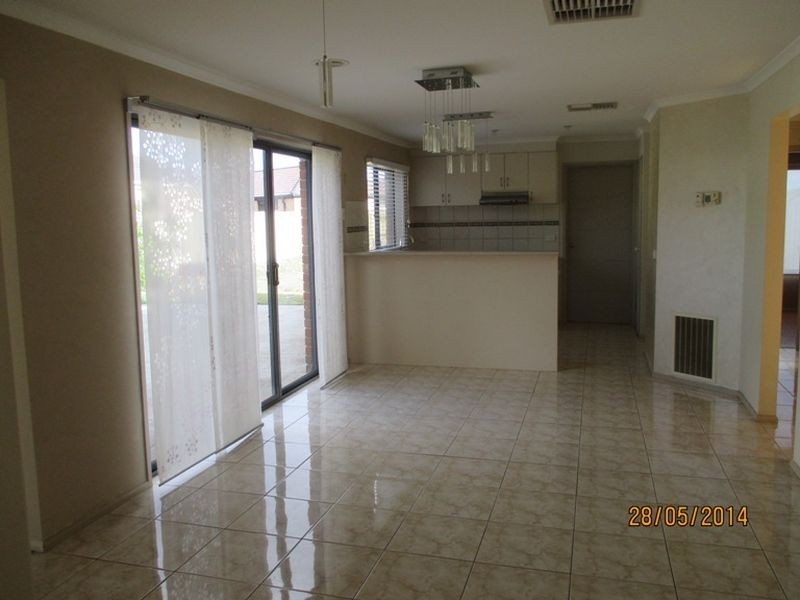 15 Finchley Park Drive, Tarneit VIC 3029