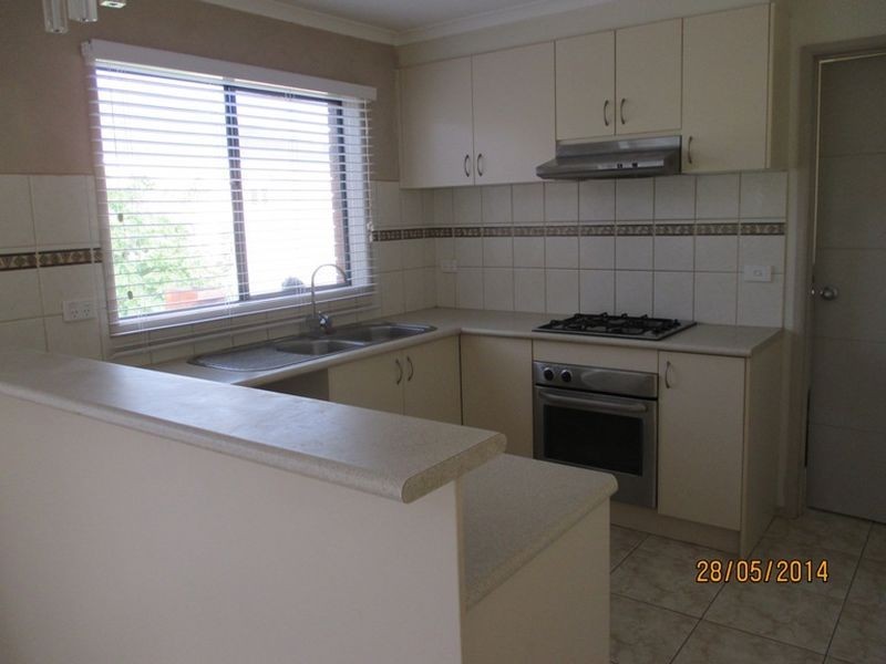 15 Finchley Park Drive, Tarneit VIC 3029