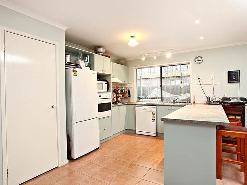 8 Parkside Walk, Hoppers Crossing VIC 3029