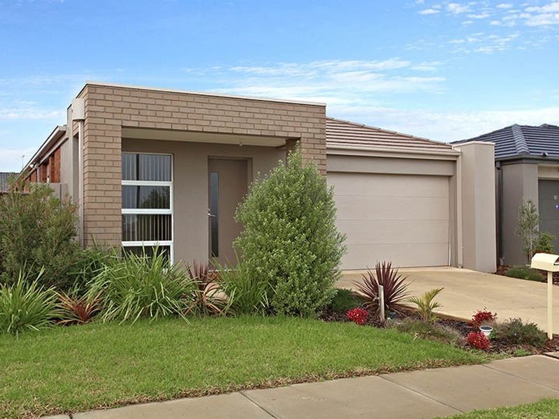 18 Walter Street, Tarneit VIC 3029