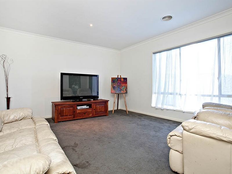 16 Mackay Road, Wyndham Vale VIC 3024