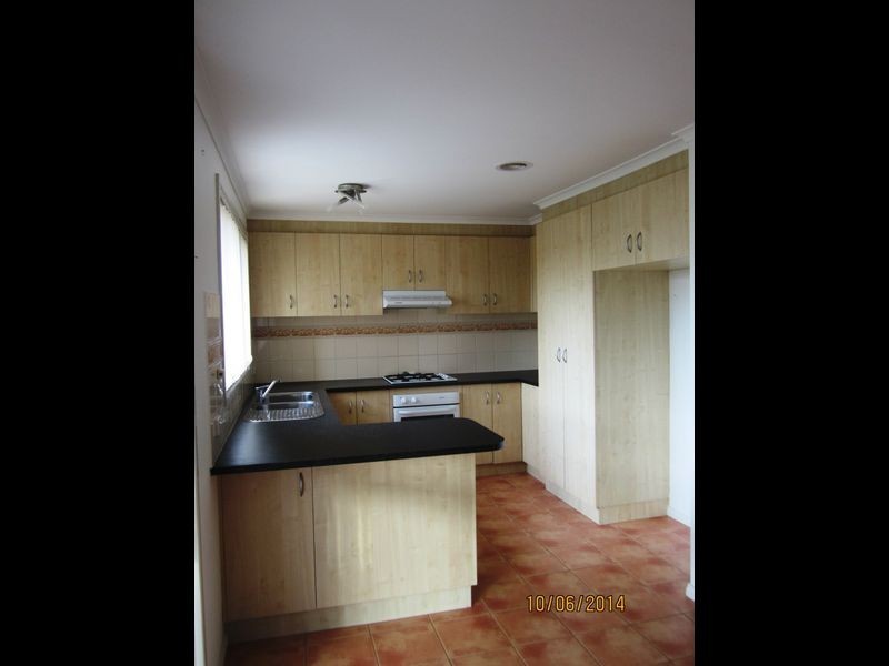 2/61 May Avenue, Altona Meadows VIC 3028