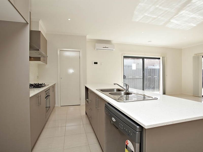 11 Circuit Drive, Truganina VIC 3029