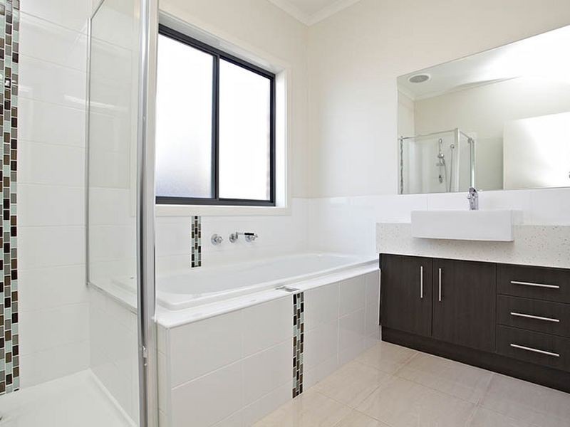 11 Circuit Drive, Truganina VIC 3029