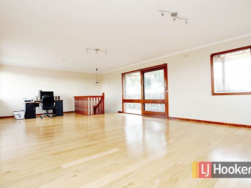 56 Baggott Drive, Hoppers Crossing VIC 3029