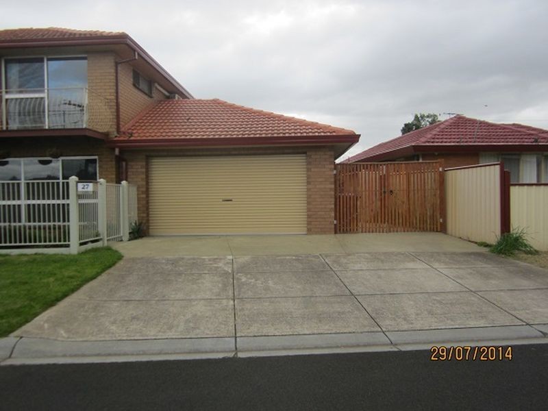 27 Baden Drive, Hoppers Crossing VIC 3029