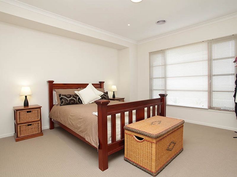 40 Grassland Drive, Point Cook VIC 3030