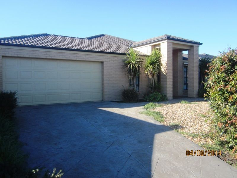 19 Ladybird Crescent, Point Cook VIC 3030