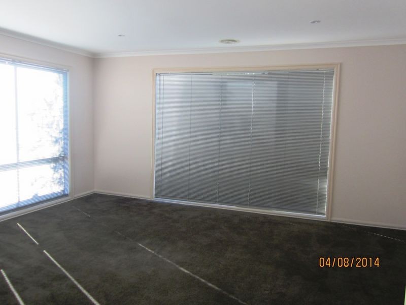 19 Ladybird Crescent, Point Cook VIC 3030