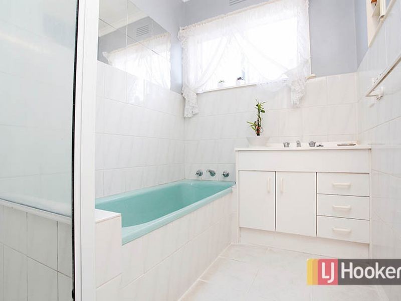 27 Meek Street, Werribee VIC 3030