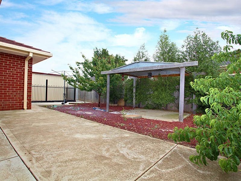 7 Stirling Close, Hoppers Crossing VIC 3029