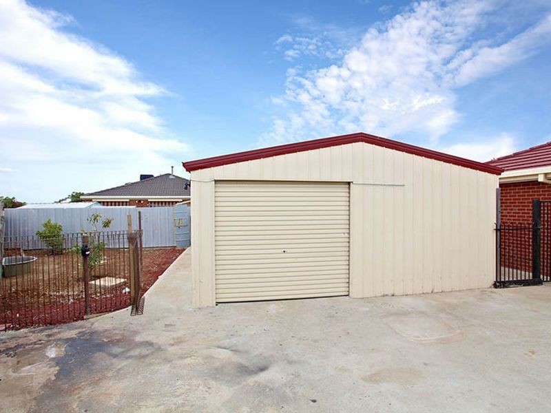 7 Stirling Close, Hoppers Crossing VIC 3029